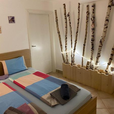Room Julija Zirovnica Exterior foto